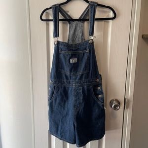 Levi’s overalls